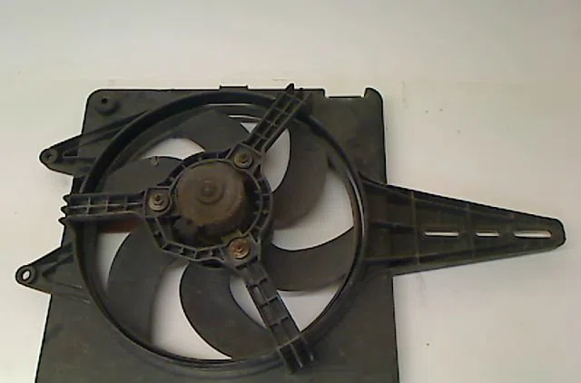 Moteur ventilateur radiateur Fiat BRAVA (182_) 1.6 16v (182.bb) (1996-2001) occasion