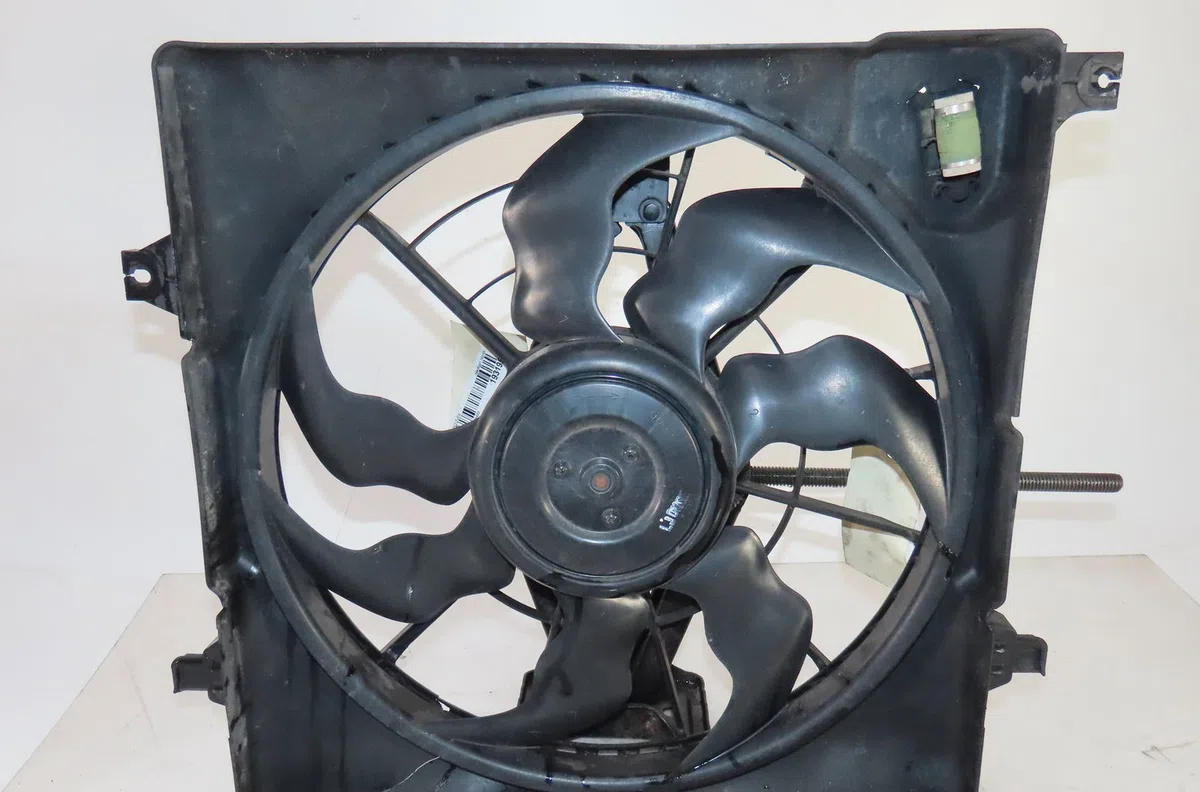 Moteur ventilateur radiateur Kia SPORTAGE IV (QL, QLE) 1.7 crdi (2015) occasion