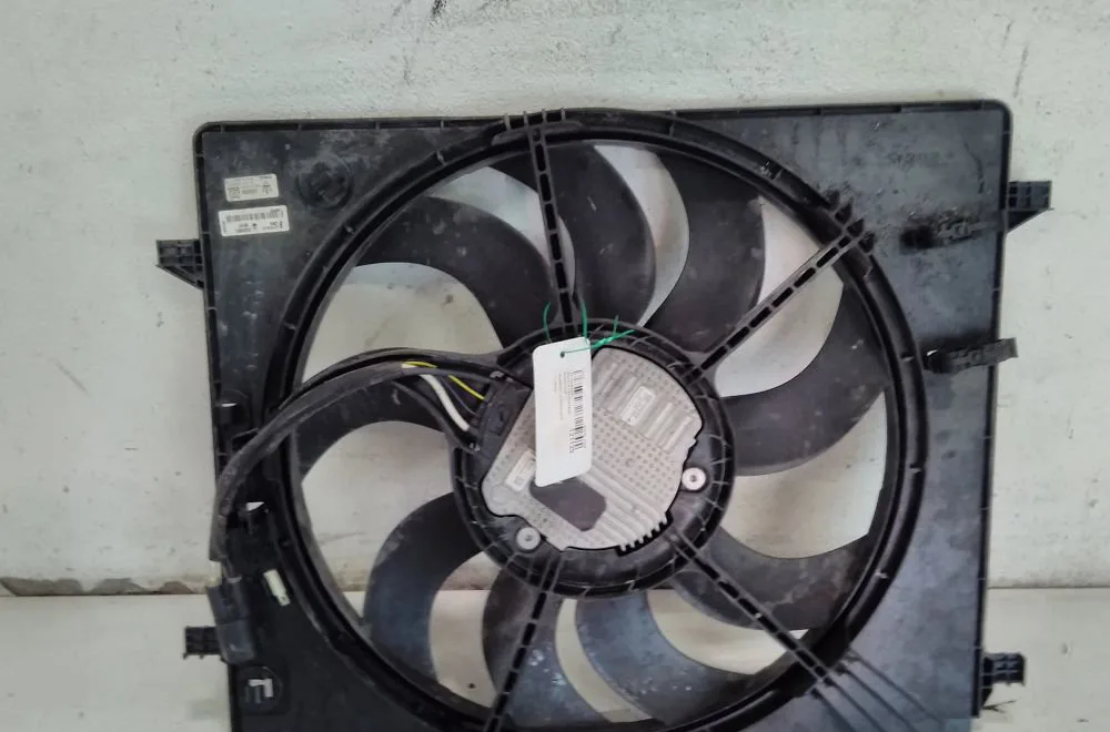 Moteur ventilateur radiateur MASERATI LEVANTE 3.0 V6 DIESEL 2016 occasion