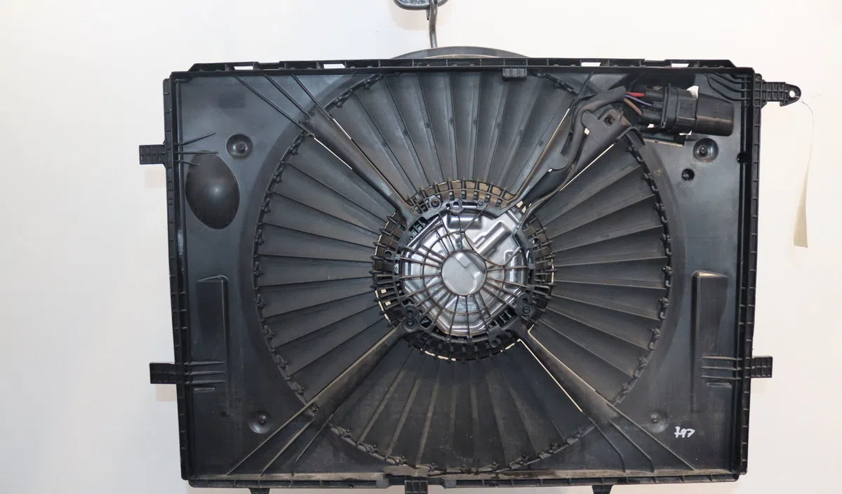 Moteur ventilateur radiateur Mercedes-benz GLC Coupe (C253) 220 d 4-matic (253.315) (2019) 5 portes occasion