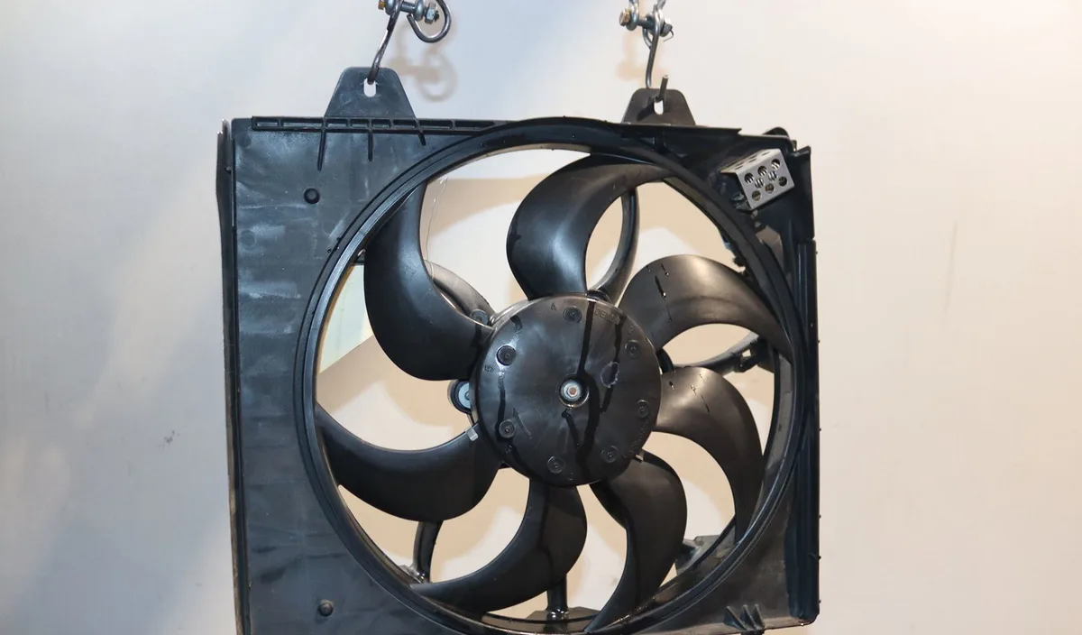Moteur ventilateur radiateur Opel CORSA F 1.2 (68) (2019) occasion