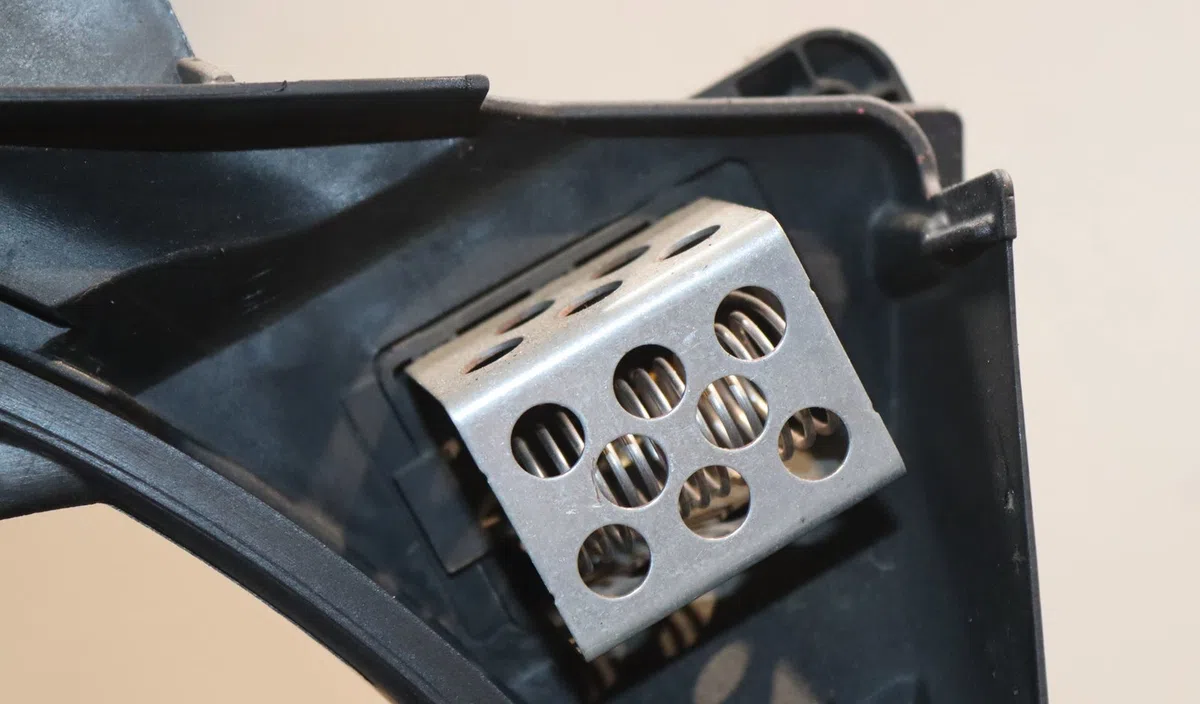 Moteur ventilateur radiateur Opel CORSA F 1.2 (68) (2019) occasion