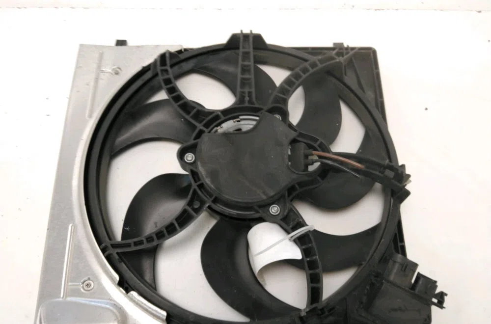 Moteur ventilateur radiateur Peugeot 2008 II (UD_, US_, UY_, UK_) 1.5 bluehdi 110 (udyhsk) (2021) occasion