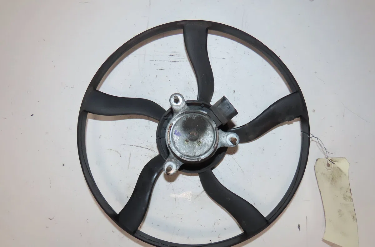 Moteur ventilateur radiateur Peugeot 206 3-5 portes (2A-C) 2.0 hdi 90 (1999-2009) 5 portes occasion