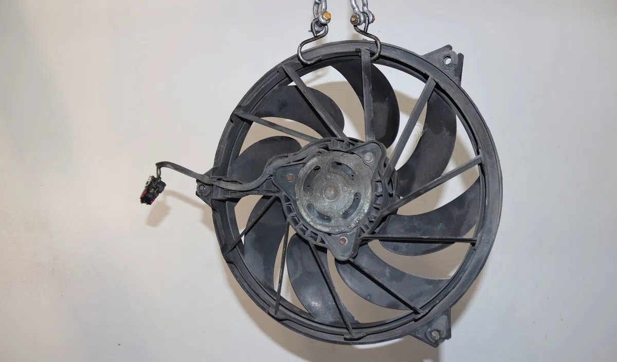 Moteur ventilateur radiateur Peugeot 206 Van 1.4 hdi (2001-2009) occasion