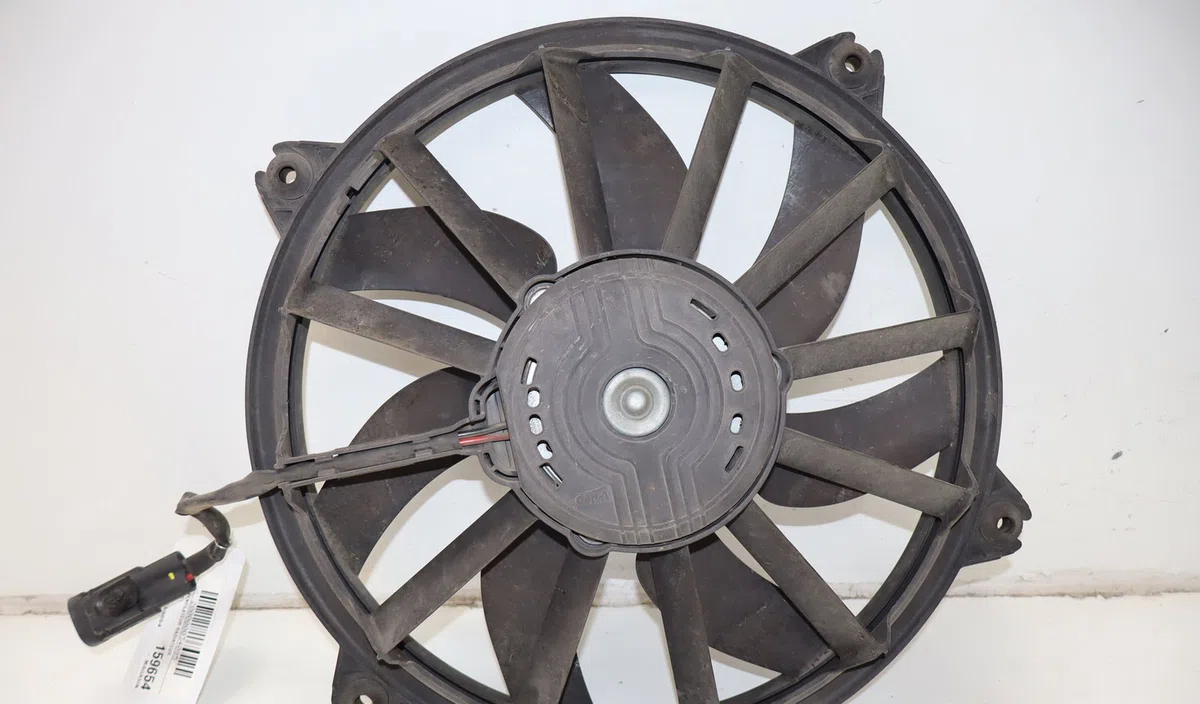 Moteur ventilateur radiateur Peugeot 5008 (0U_, 0E_) 1.6 hdi (2010-2017) occasion