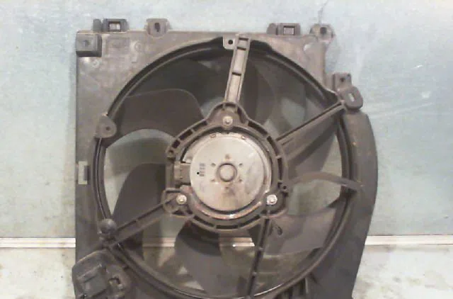Moteur ventilateur radiateur RENAULT CLIO 2005 occasion