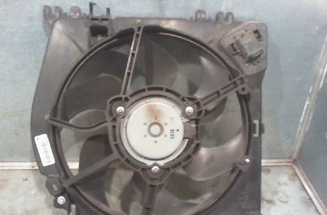 Moteur ventilateur radiateur RENAULT CLIO 2011 occasion