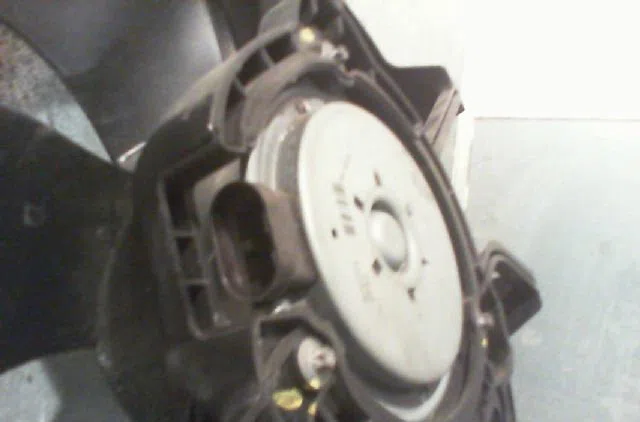 Moteur ventilateur radiateur RENAULT CLIO III Phase 1 09-2005--03-2009 occasion