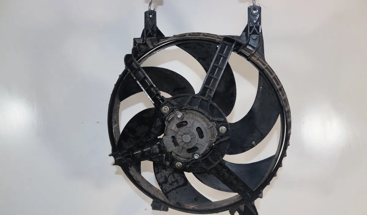 Moteur ventilateur radiateur Renault EXPRESS Camionnette-Monospace (F40_, G40_) 1.9 d (f40p, f40n, f40e) (1991-1998) occ