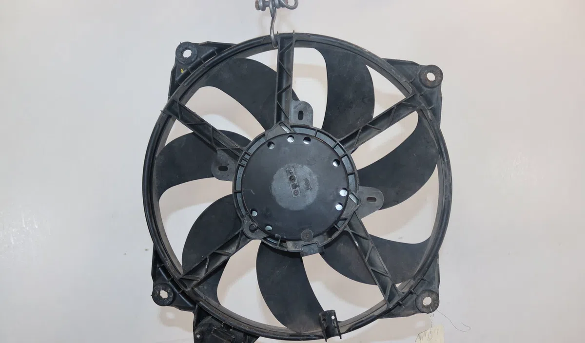 Moteur ventilateur radiateur Renault GRAND SCÉNIC III (JZ0-1_) 1.6 dci (jz00, jz12) (2011) 5 portes occasion