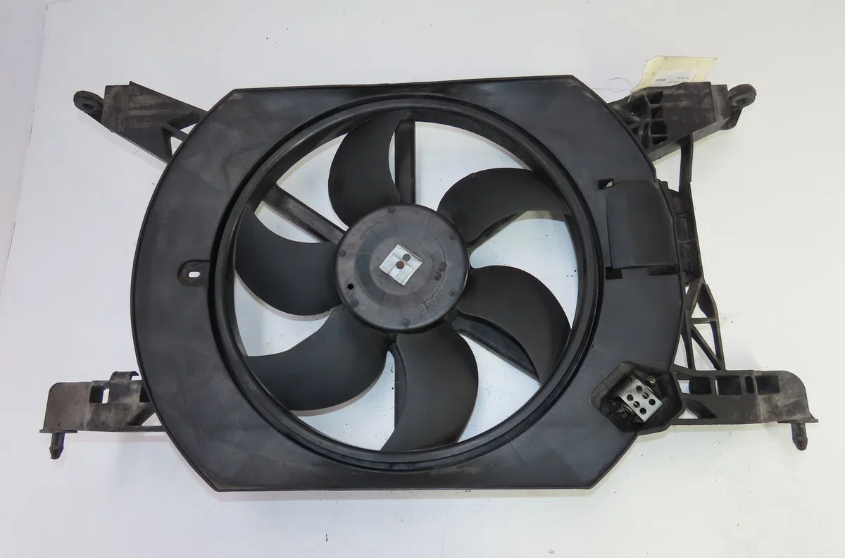 Moteur ventilateur radiateur Renault LAGUNA I (B56_, 556_) 1.9 dti (b56j) (1997-2001) occasion
