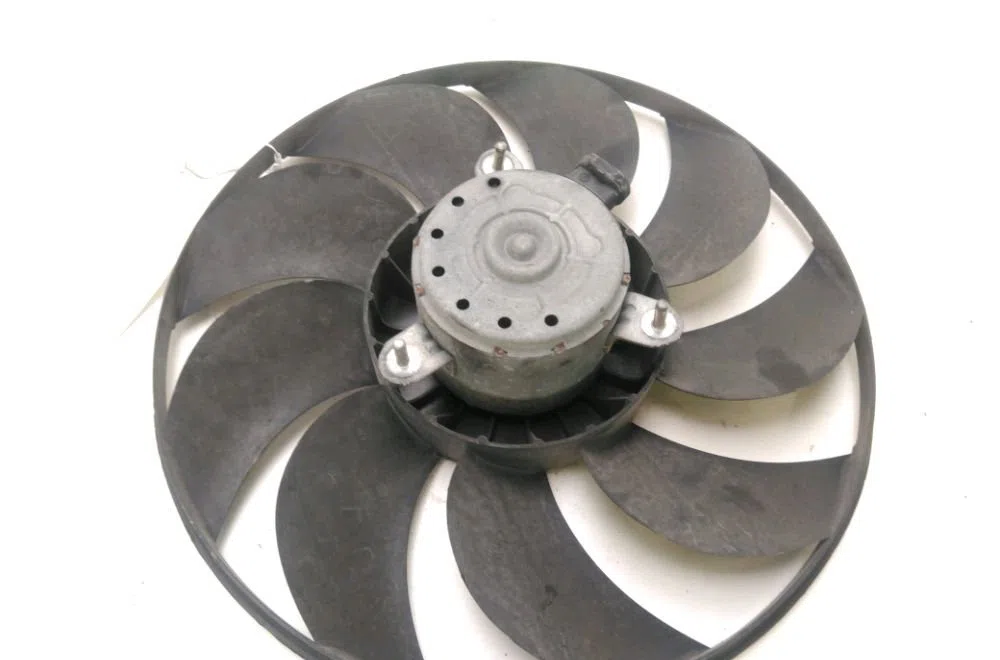 Moteur ventilateur radiateur Renault MASTER II Camion plate-forme-Châssis (ED-HD-UD) 2.5 dci (2006) occasion
