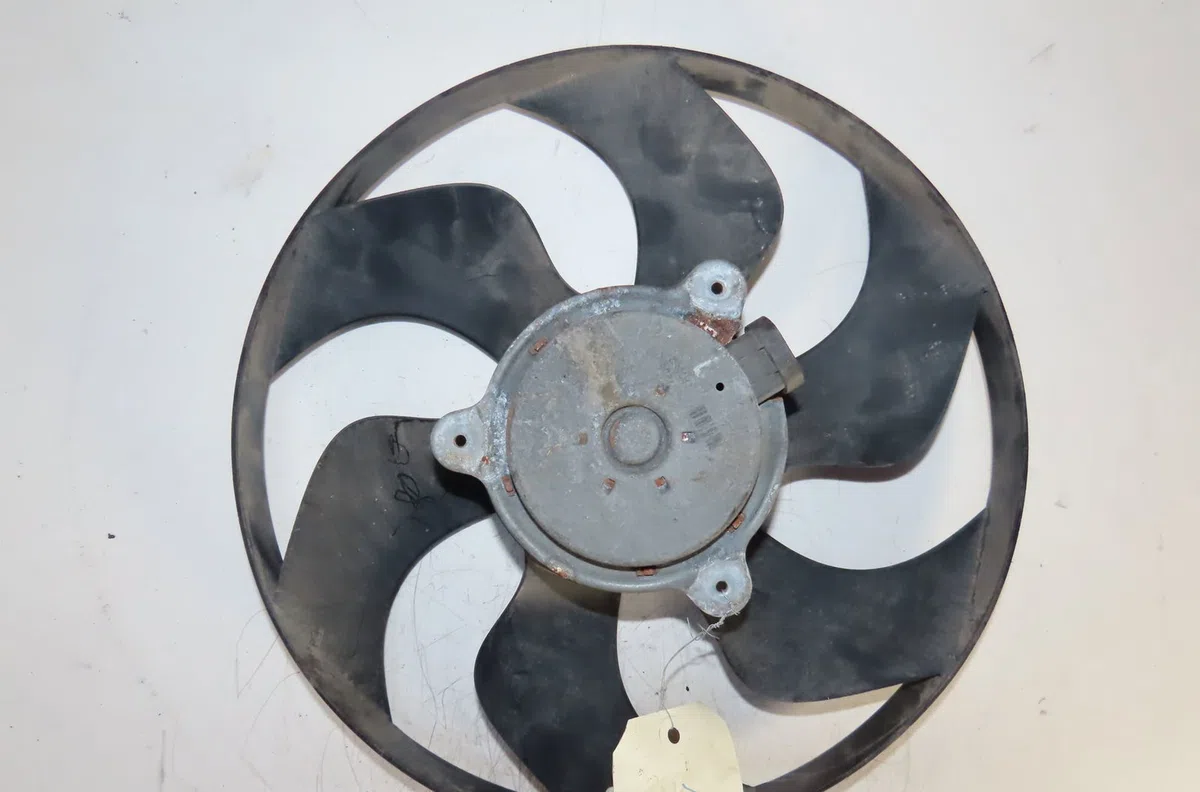 Moteur ventilateur radiateur Renault TWINGO II (CN0_) 1.6 rs (cn0n, cn0r, cn0s) (2008-2014) occasion