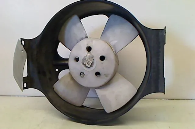 Moteur ventilateur radiateur SKODA FELICIA 1997 occasion