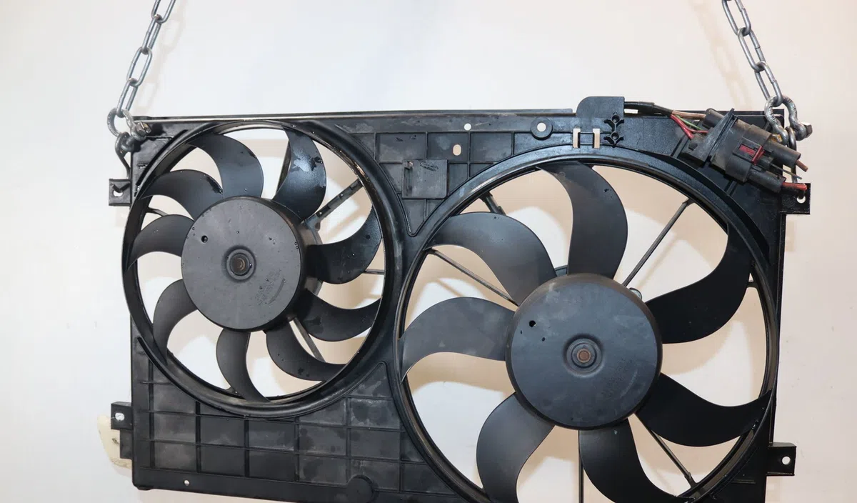 Moteur ventilateur radiateur VOLKSWAGEN GOLF V  1.9 TDI 105ch occasion