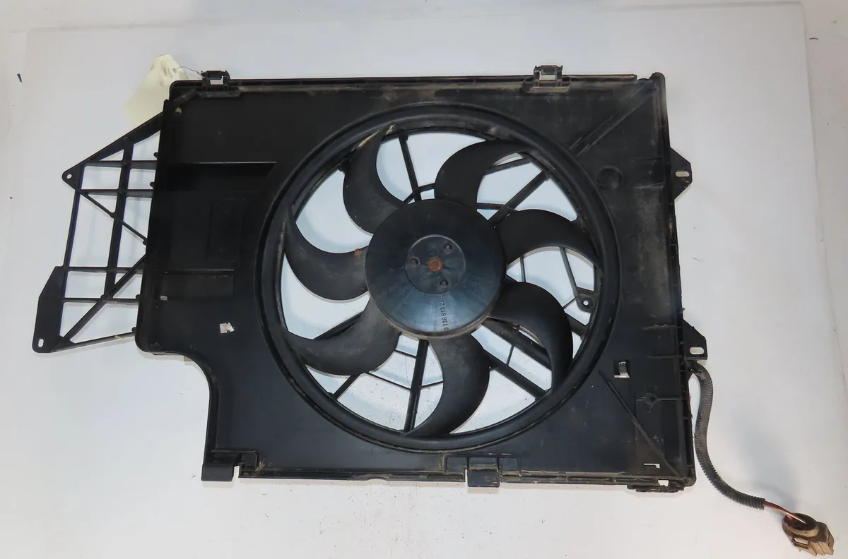 Moteur ventilateur radiateur Volkswagen TRANSPORTER V Camionnette (7HA, 7HH, 7EA, 7EH) 2.5 tdi (2003-2009) occasion