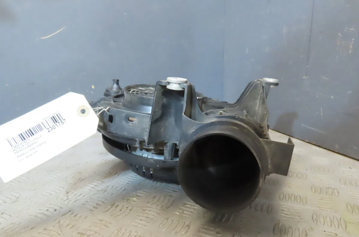 Moteur ventilateur refroidissement batterie de tra RENAULT ZOE 2016 occasion