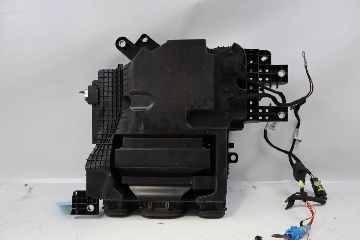 Moteur ventilateur refroidissement batterie de tra Renault ZOE (BFM_) Zoe (bfmc, bfmd) (2019) occasion