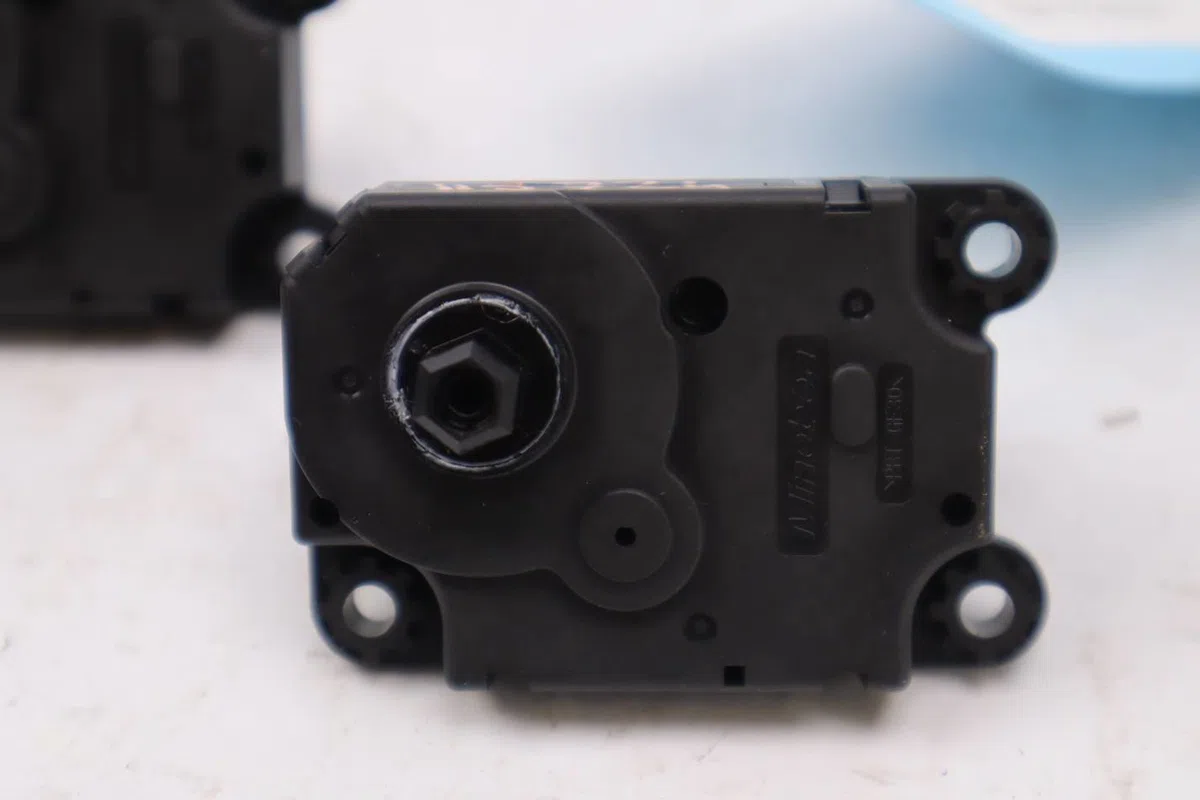 Moteur volet de chauffage Citroën BERLINGO Camionnette-Monospace (K9) 1.5 bluehdi 100 (2018) occasion