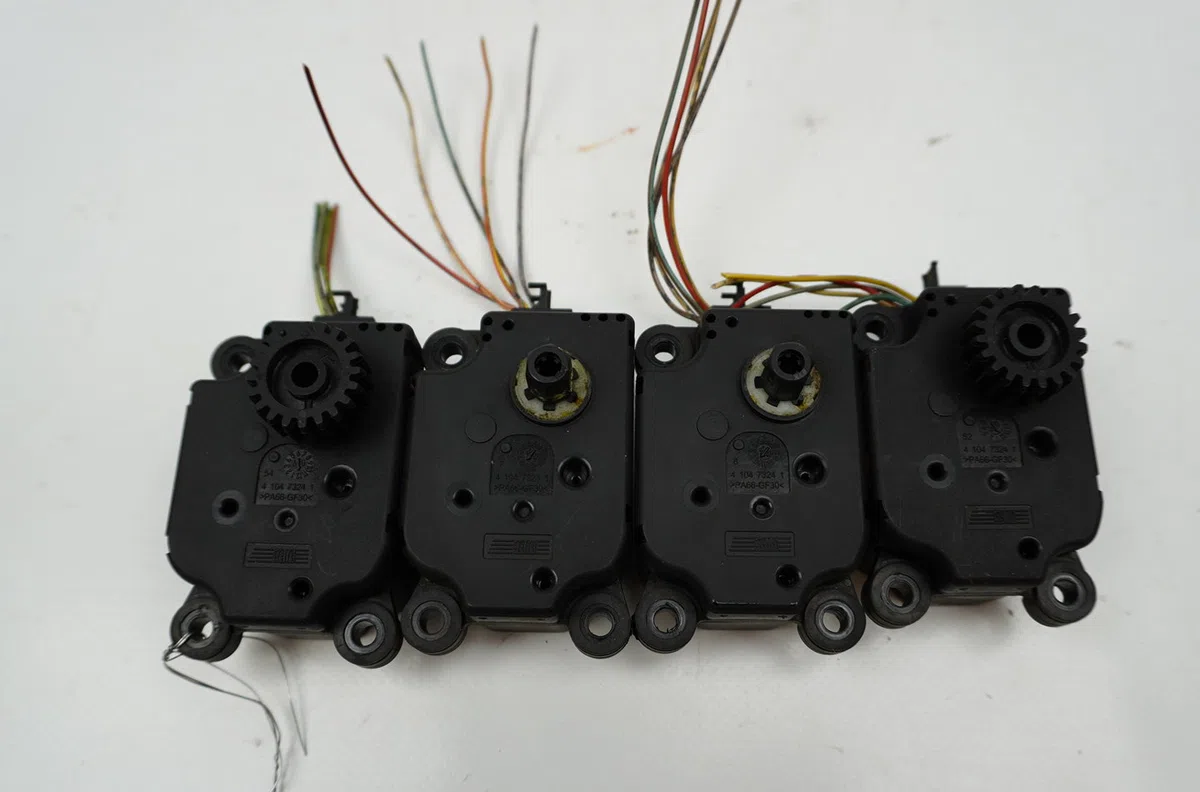 Moteur volet de chauffage Citroen C4 I (LC_) 1.6 hdi (2004-2011) 5 portes occasion