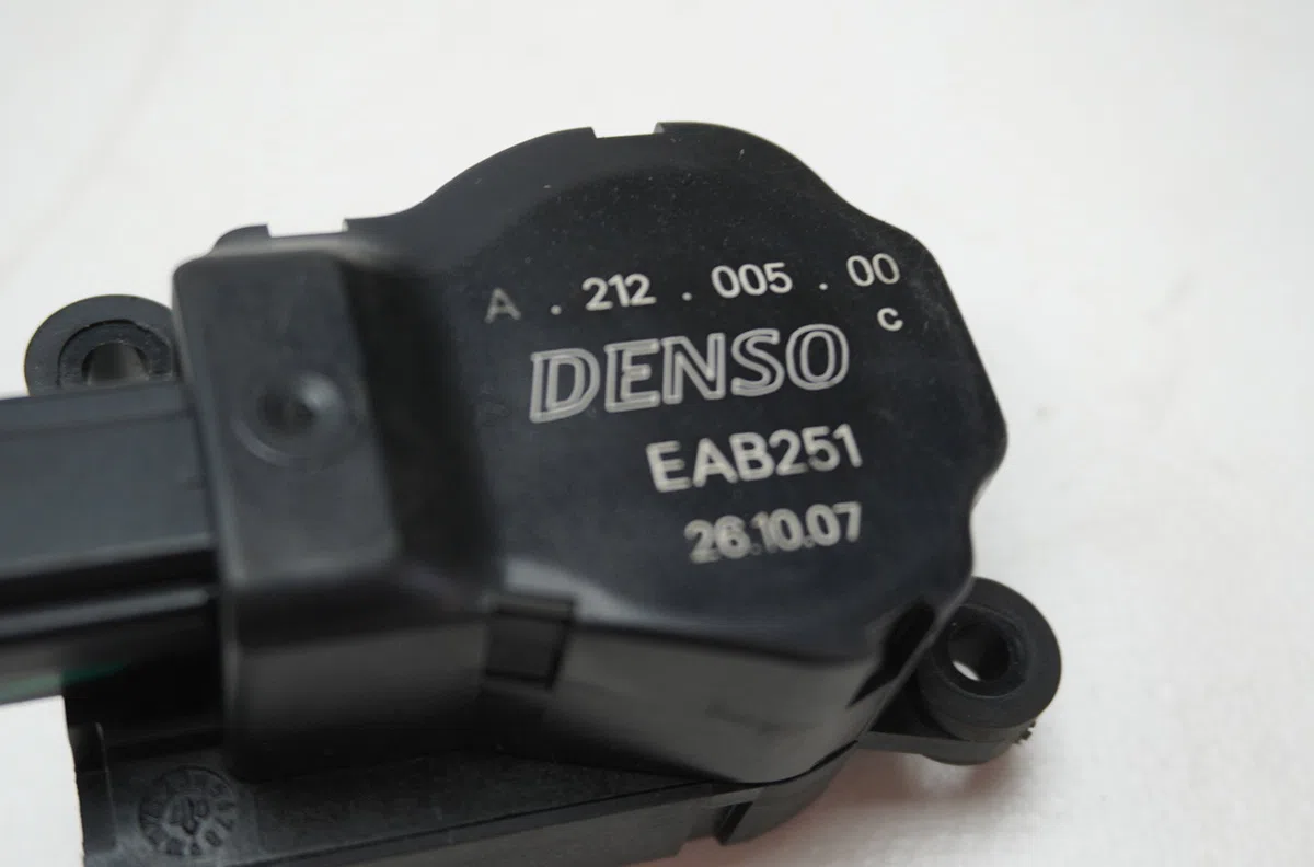 Moteur volet de chauffage Citroen C4 PICASSO I Monospace (UD_) 1.6 hdi (2007-2013) 5 portes occasion