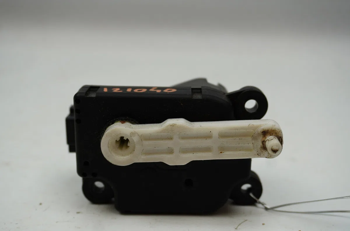 Moteur volet de chauffage Land rover DISCOVERY III (L319) 2.7 td 4x4 (2004-2009) occasion