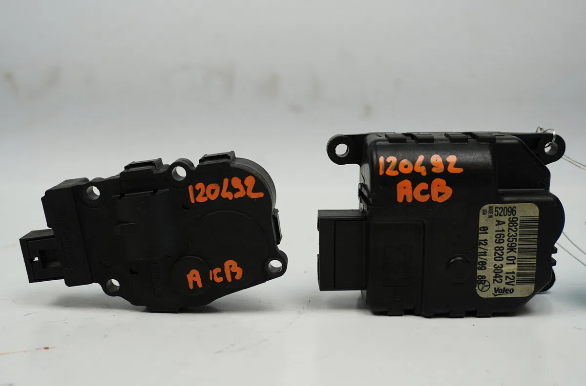 Moteur volet de chauffage Mercedes-benz CLASSE B Sports Tourer (W245) B 180 cdi (245.207) (2005-2011) 5 portes occasion