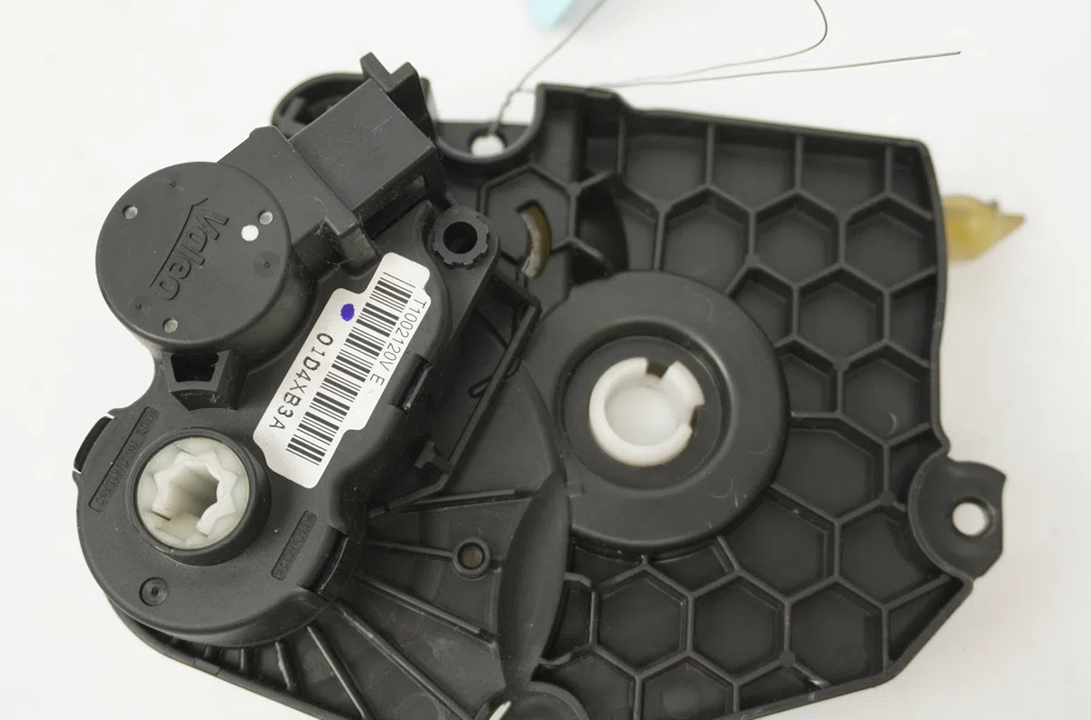 Moteur volet de chauffage Peugeot 508 SW I (8E_) 2.0 bluehdi 150 (2014-2018) occasion