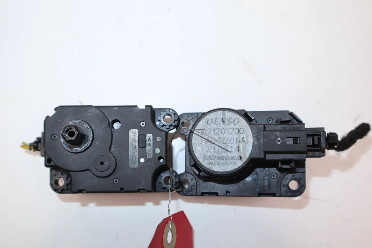 Moteur volet de chauffage Renault CAPTUR I (J5_, H5_) 1.2 tce 120 (2013) occasion