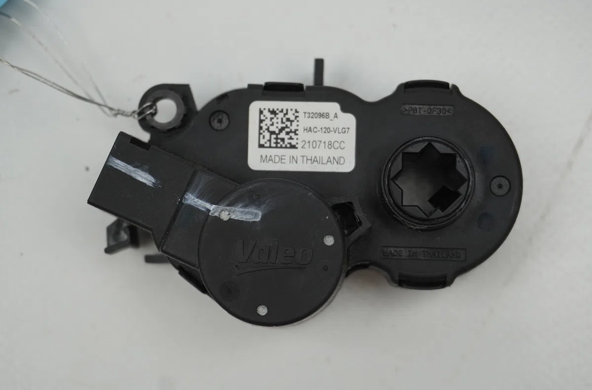Moteur volet de chauffage Renault CLIO IV (BH_) 0.9 tce 75 (bhnp) (2018) occasion