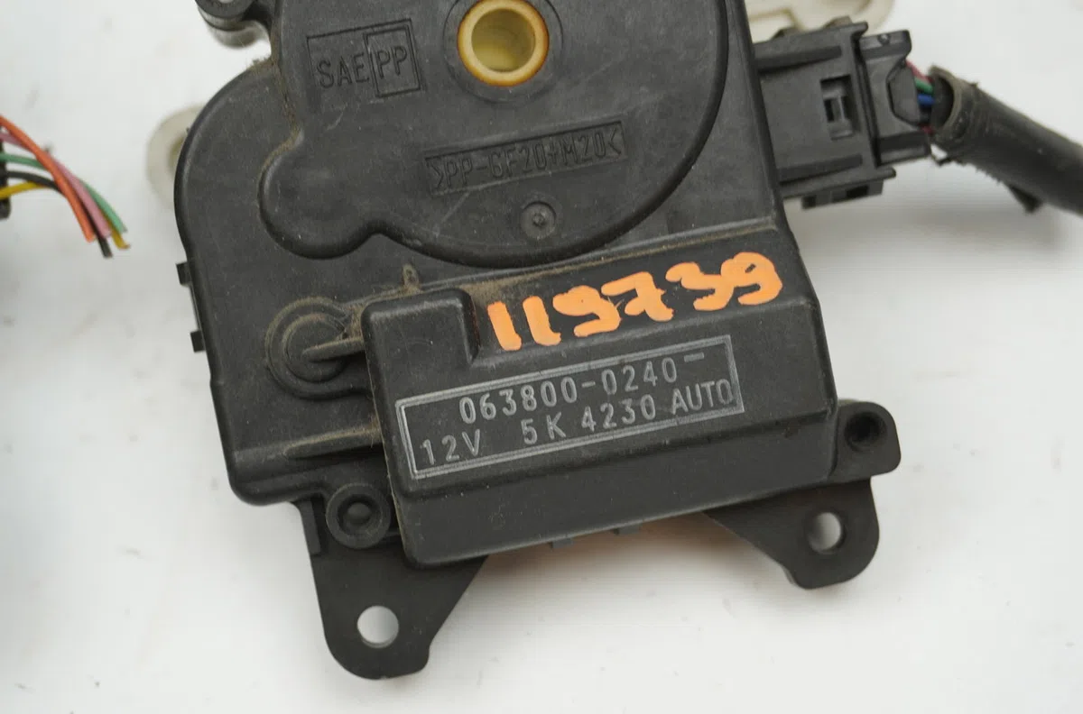 Moteur volet de chauffage Toyota PRIUS Liftback (_W2_) 1.5 hybrid (nhw20_) (2003-2009) occasion