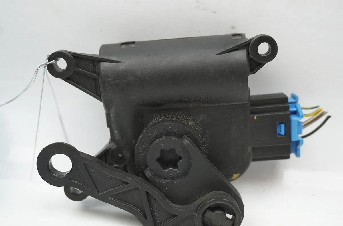 Moteur volet de chauffage Volkswagen GOLF VI (5K1) 1.6 tdi (2009-2012) 5 portes occasion