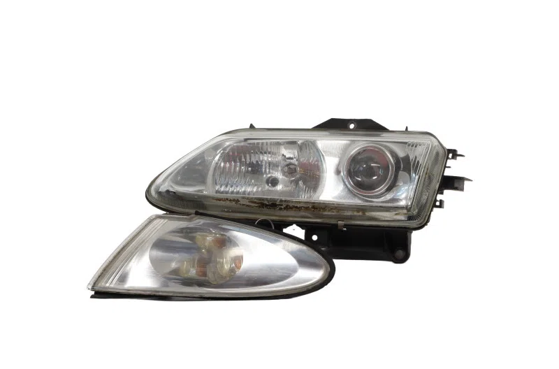 Optique avant principal gauche (feux)(phare) pour RENAULT ESPACE 3