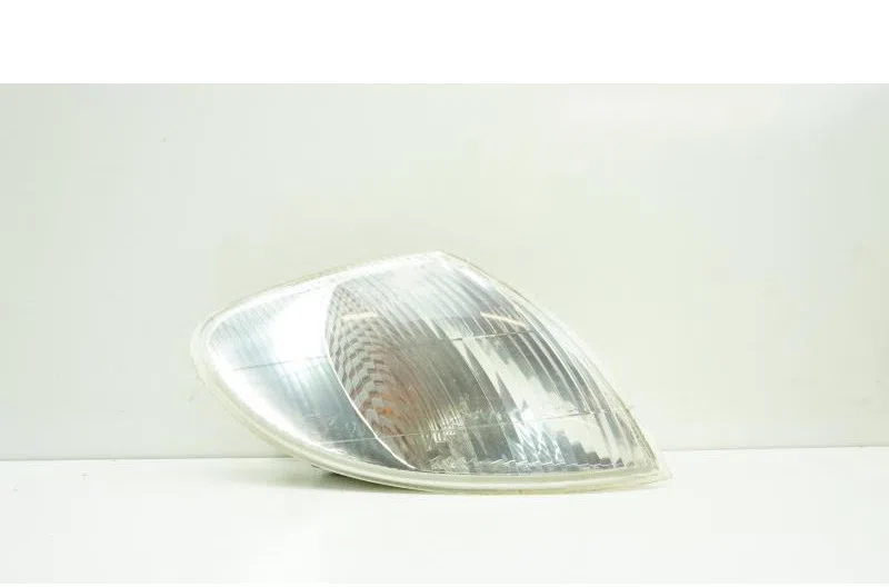 Optique avant secondaire droit (feux)(clignotant) pour RENAULT MEGANE 1 PHASE...