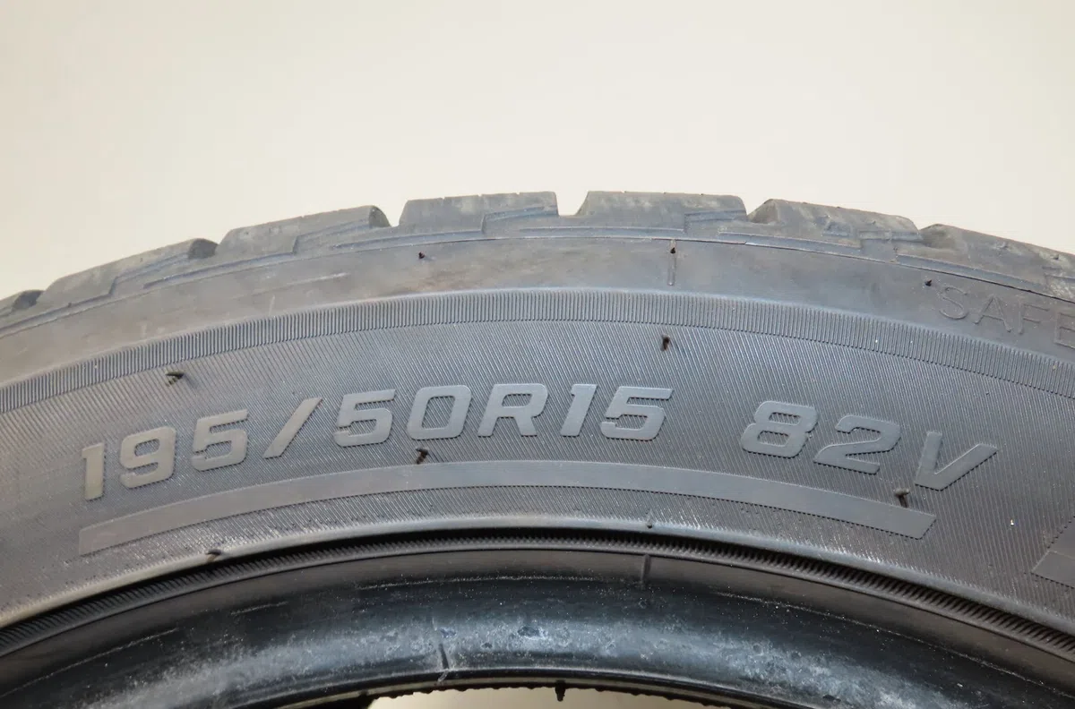 Paire de pneus Ford FIESTA VI (CB1, CCN) 1.6 tdci (2008-2012) occasion