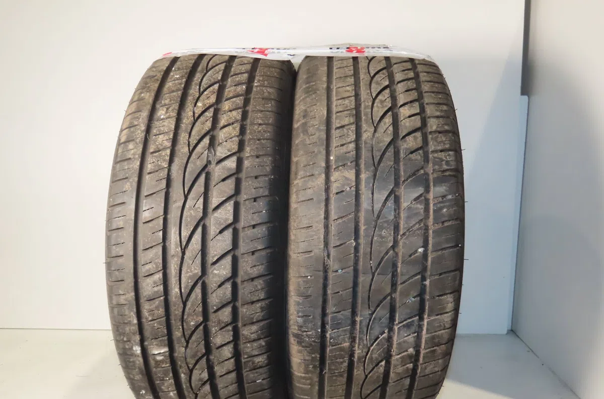 Paire de pneus Opel CORSA D (S07) 1.2 (l08, l68) (2006-2014) 5 portes occasion
