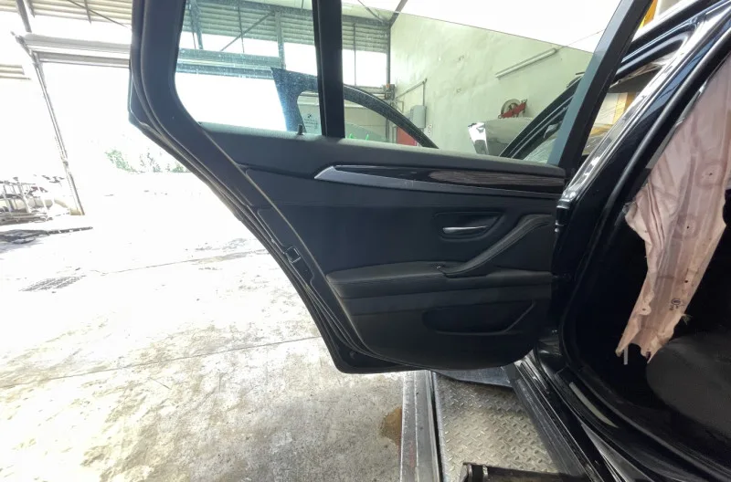 Panneau de porte arriere gauche pour BMW SERIE 5 F11 TOURING PHASE 1 BREAK