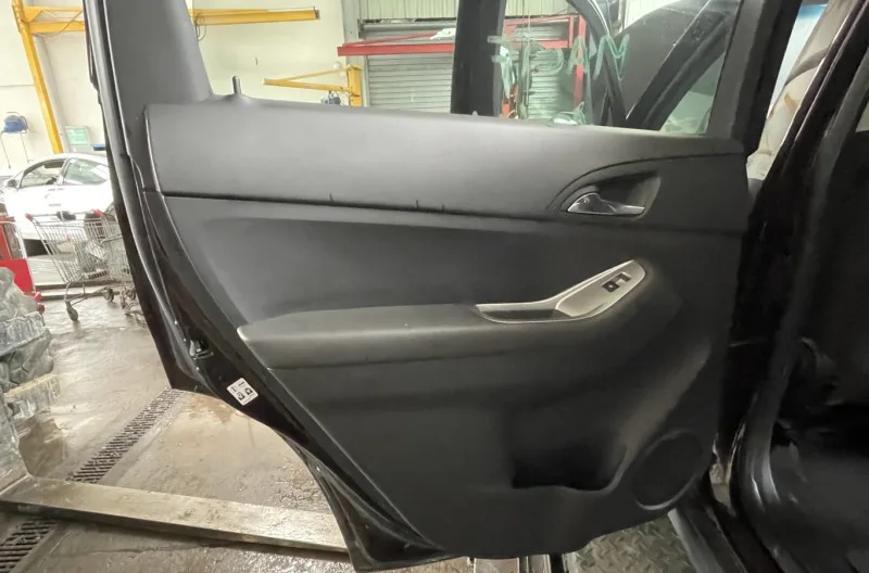 Panneau de porte arriere gauche pour CHEVROLET ORLANDO