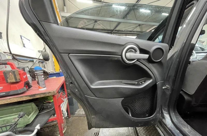 Panneau de porte arriere gauche pour FIAT 500X PHASE 1
