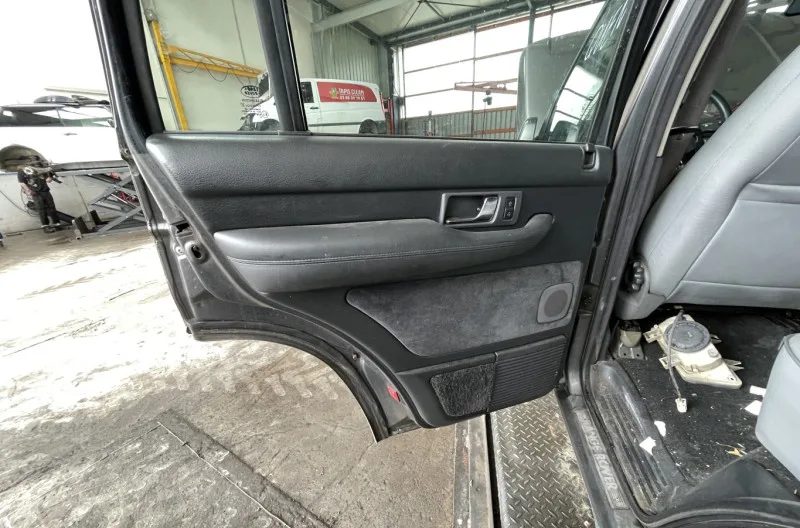 Panneau de porte arriere gauche pour LAND ROVER RANGE ROVER 2 PHASE 1
