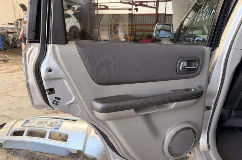 Panneau de porte arriere gauche pour NISSAN X-TRAIL 1 PHASE 2