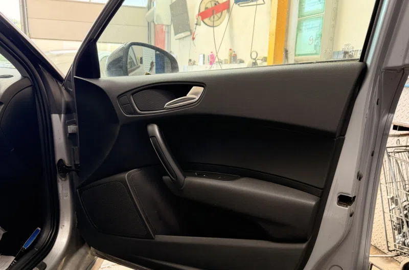 Panneau de porte avant droit pour AUDI A1 1 SPORTBACK PHASE 1