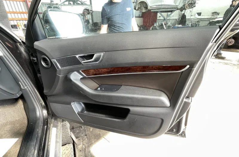 Panneau de porte avant droit pour AUDI A6 3 ALLROAD PHASE 1 BREAK