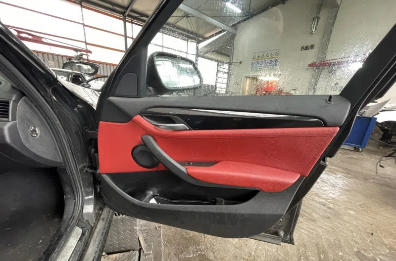 Panneau de porte avant droit pour BMW X1 E84 PHASE 2