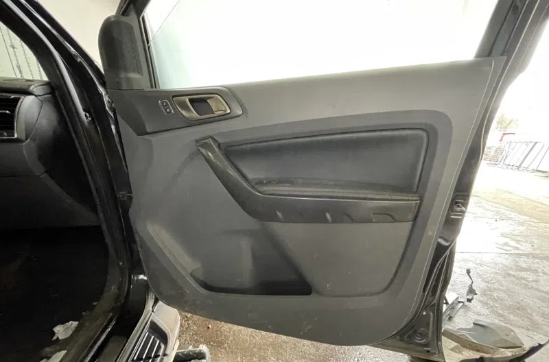 Panneau de porte avant droit pour FORD RANGER 4 PHASE 2