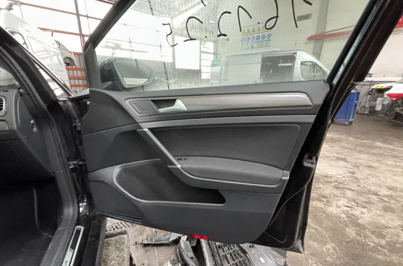 Panneau de porte avant droit pour VOLKSWAGEN GOLF 7 PHASE 2