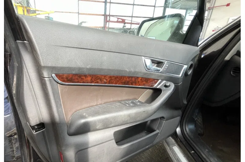 Panneau de porte avant gauche pour AUDI A6 3 ALLROAD PHASE 1 BREAK