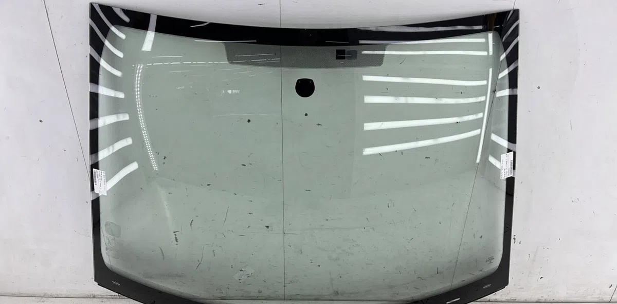 Pare-brise CITROEN C3 2 PHASE 1 occasion
