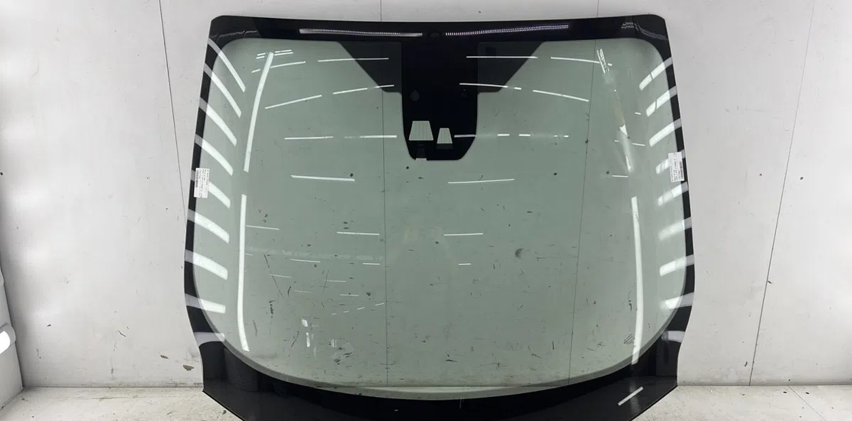 Pare-brise FORD C-MAX 2 PHASE 2 occasion